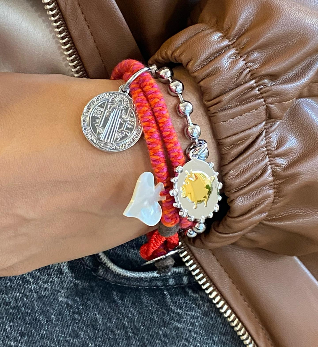 Pulsera Dogma