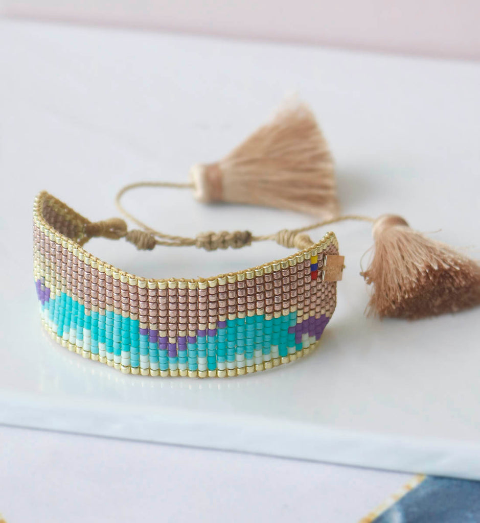 pULSERA aVILA